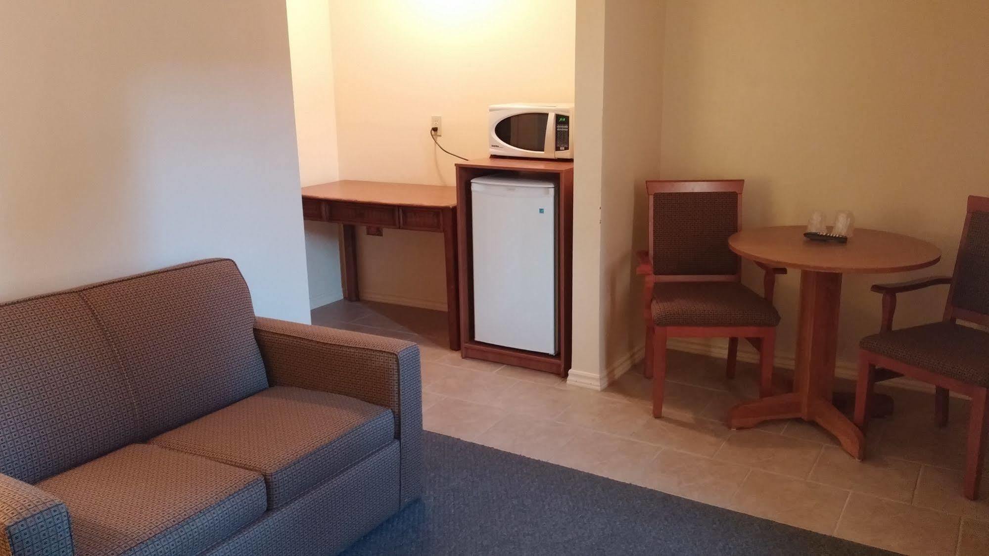 Travellers Choice Motel ウィンザー エクステリア 写真